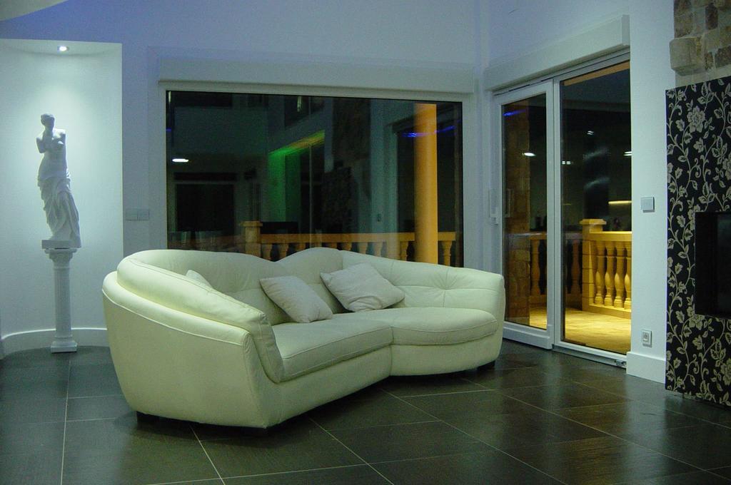 Villa Flavina San Vicente del Valle 外观 照片